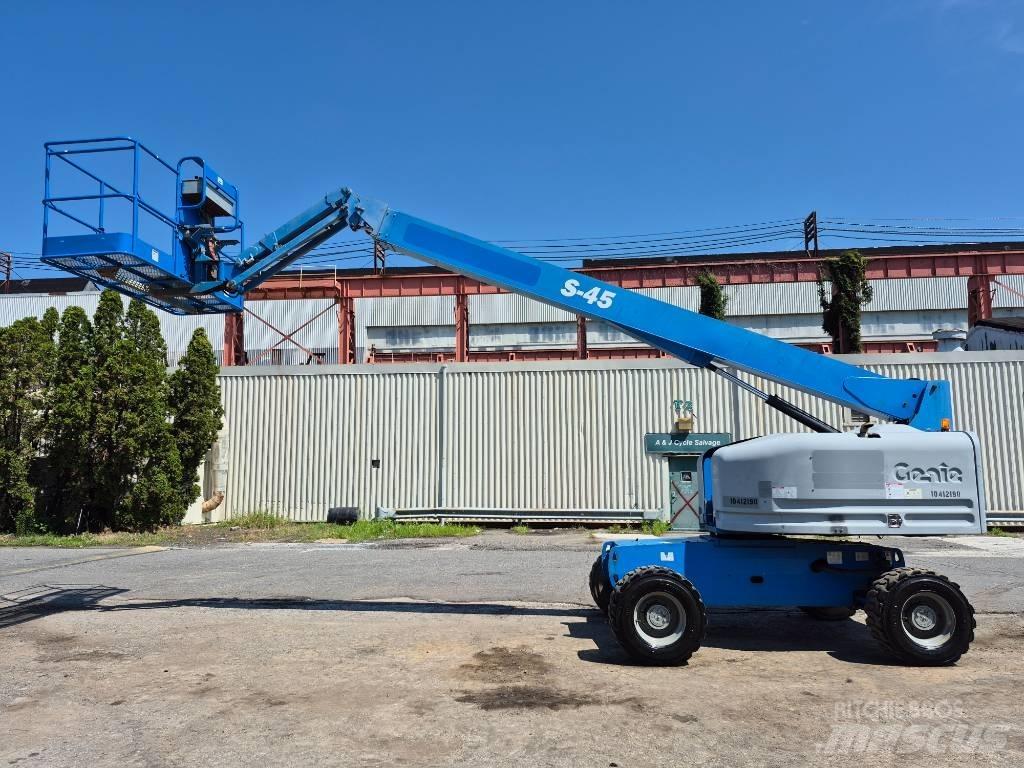 Genie S 45 Nacele cu brat articulat