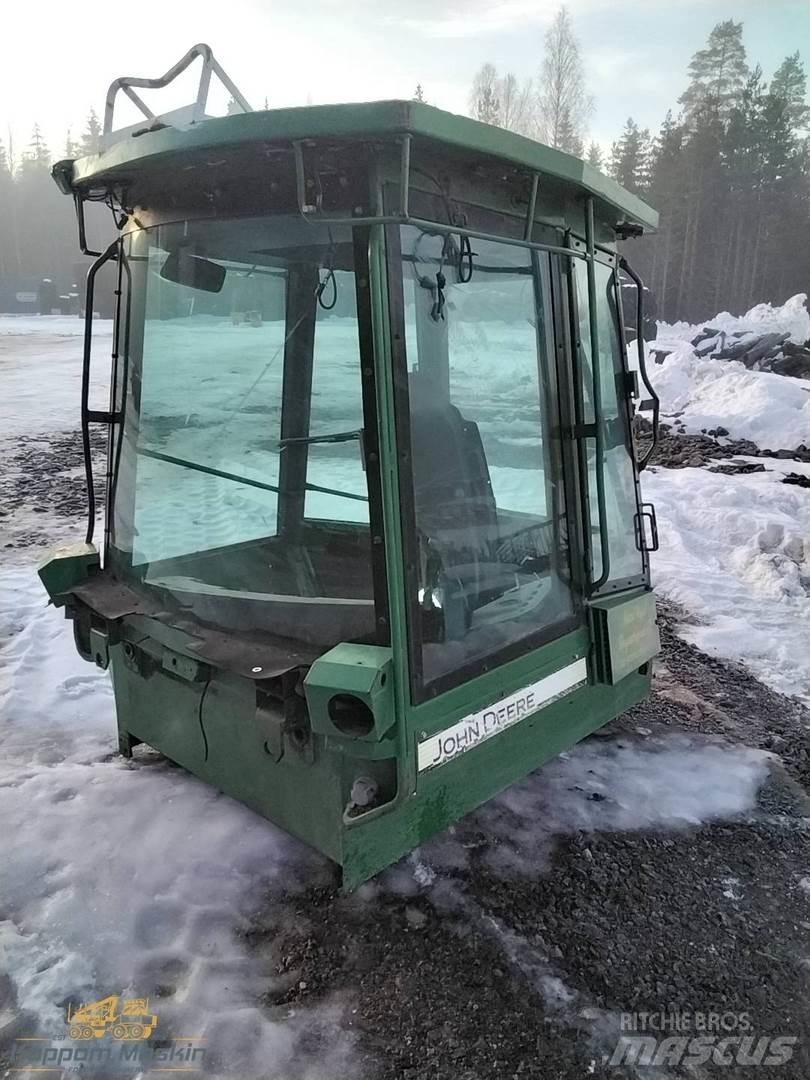 John Deere 1710 Cabine si interior