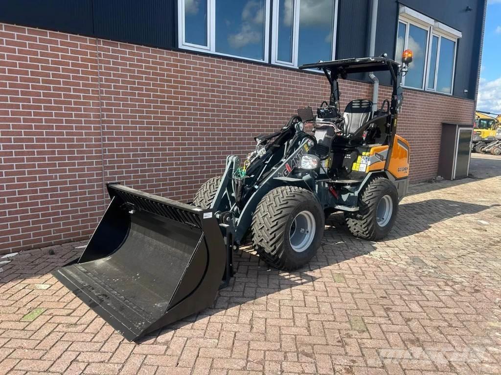 GiANT G2700 Mini incarcatoare