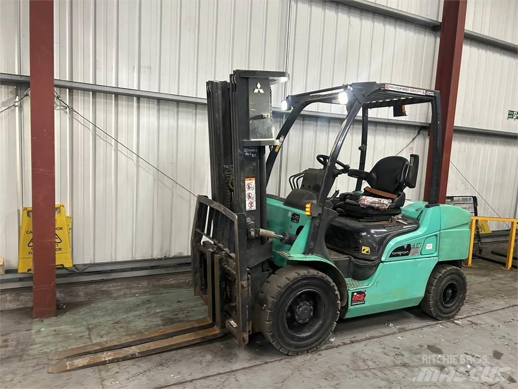 Mitsubishi FD30NT Stivuitor diesel