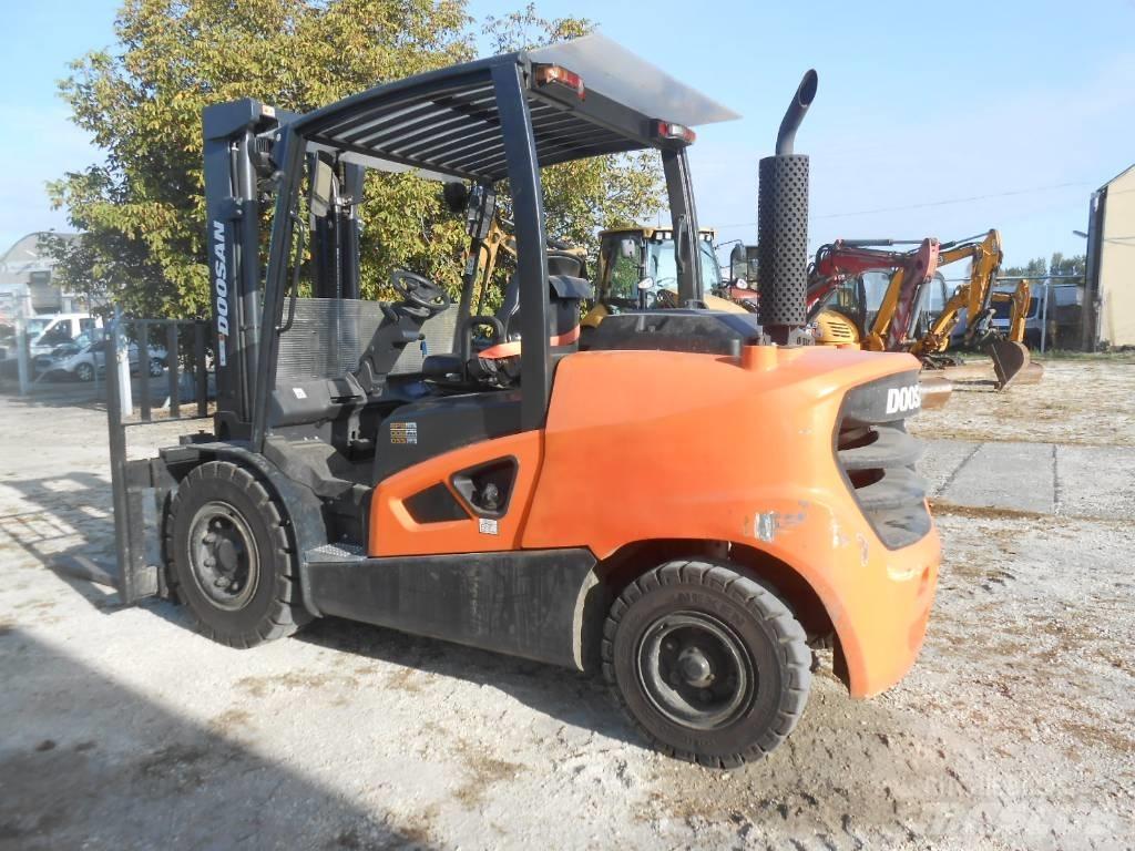 Doosan D50SC-09 Stivuitor diesel