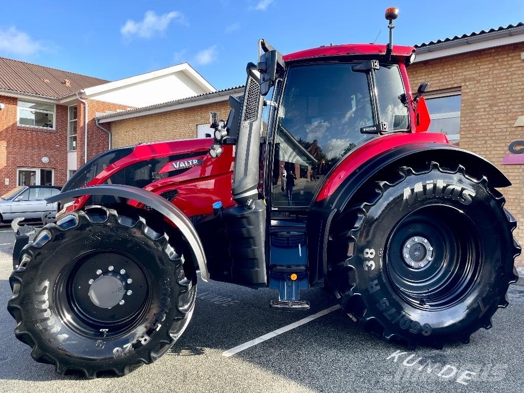 Valtra T235 S Tractoare