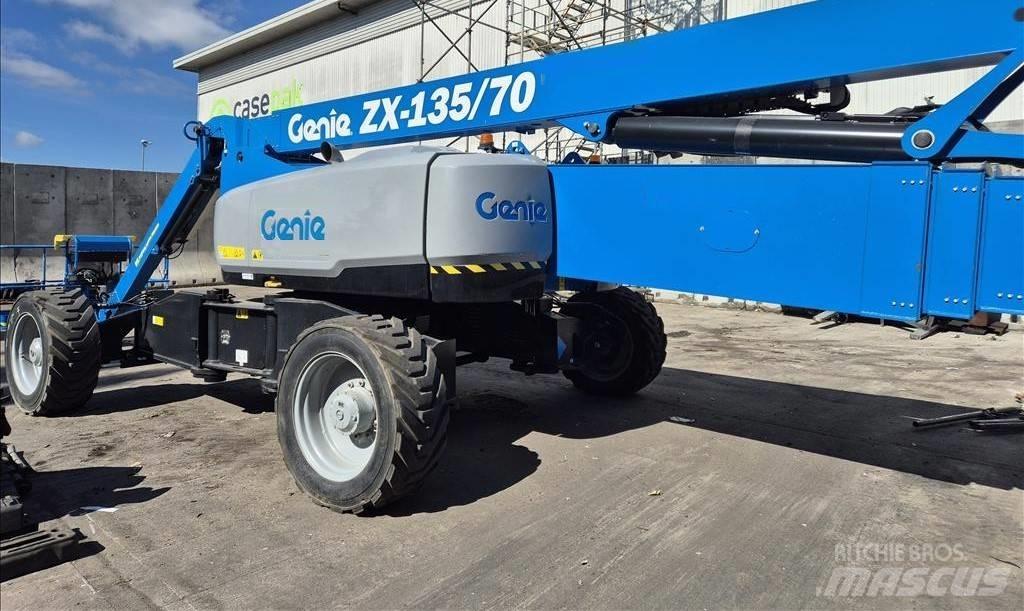Genie ZX 135/70 Nacele cu brat articulat