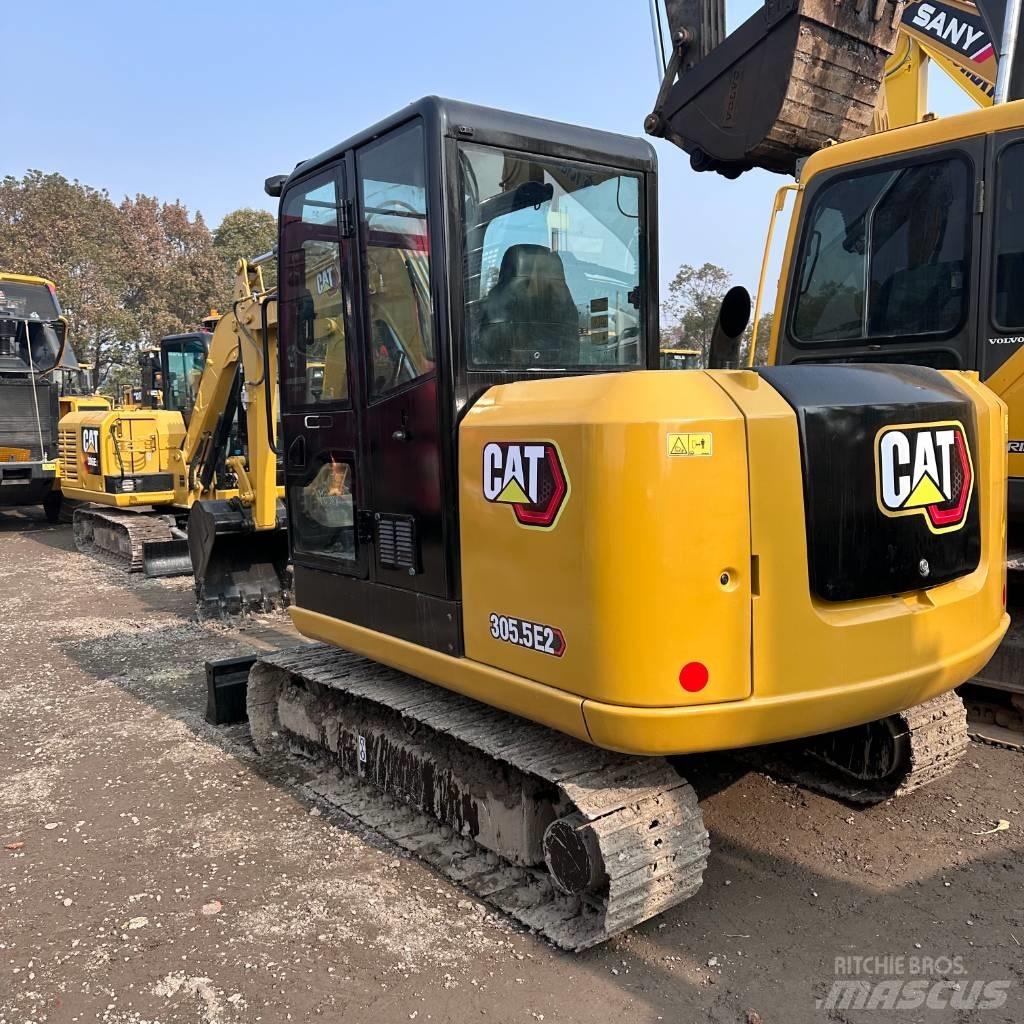 CAT 305.5 Excavatoare pe șenile
