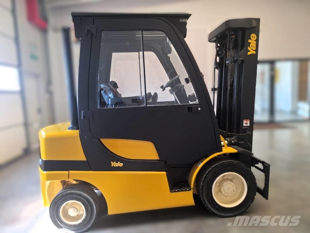 Yale GDP 25 VX Stivuitor diesel