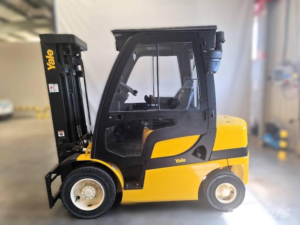 Yale GDP 25 VX Stivuitor diesel