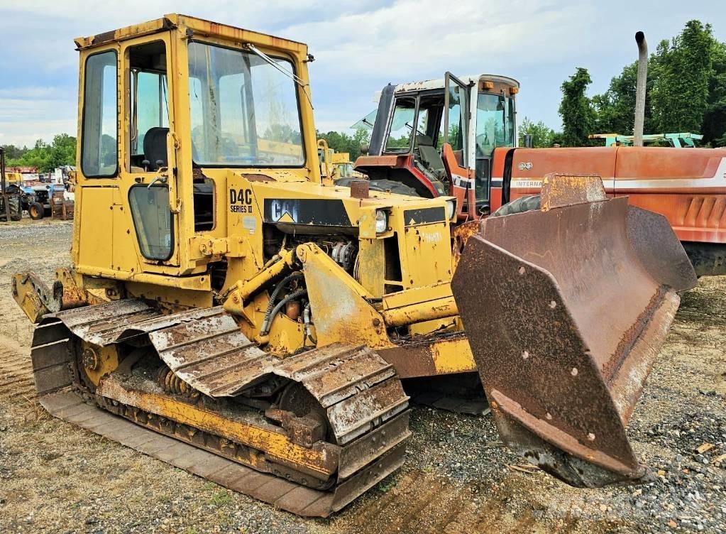 CAT D 4 C Buldozere pe senile