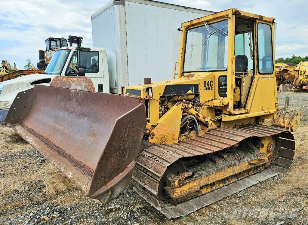 CAT D 4 C Buldozere pe senile