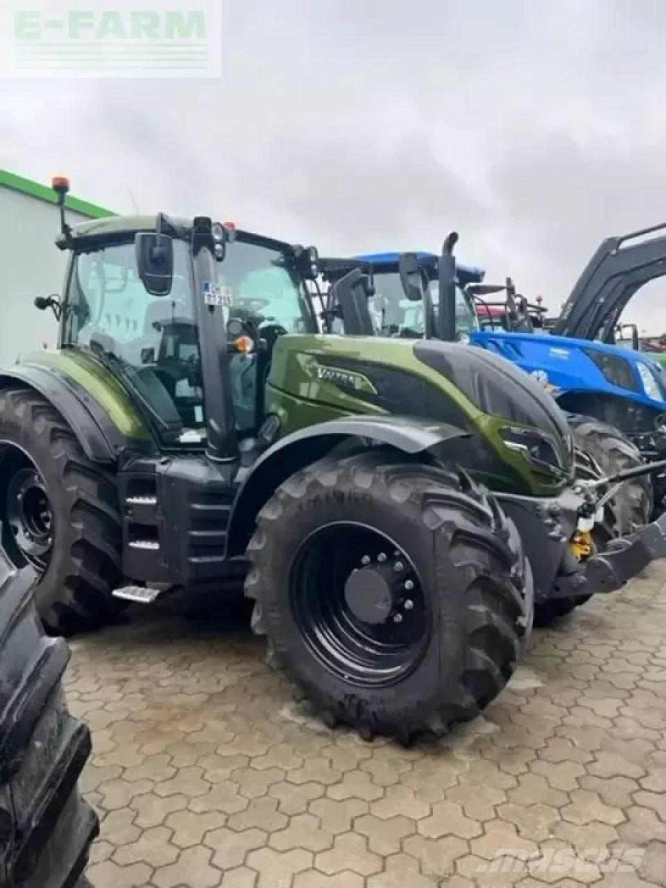 Valtra t215a Tractoare