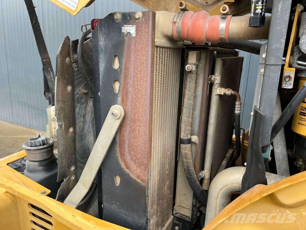 CAT CP76 Compactoare monocilindrice