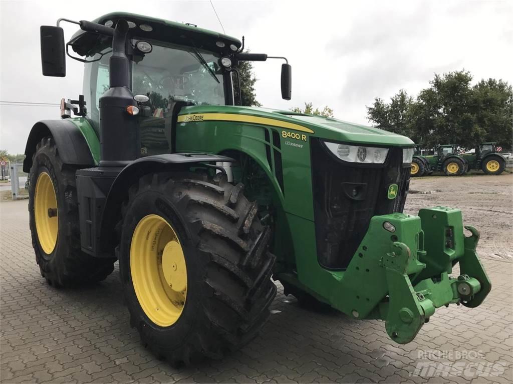 John Deere 8400R Tractoare