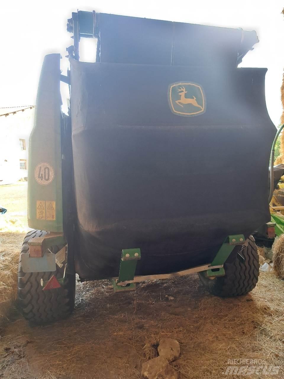 John Deere 990 Masina de balotat cilindric