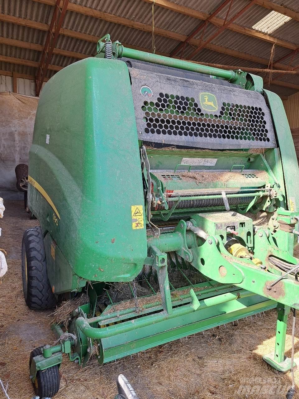 John Deere 990 Masina de balotat cilindric