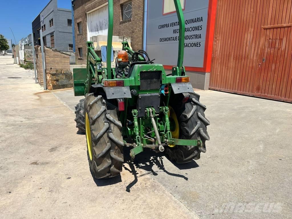 John Deere 946 Tractoare