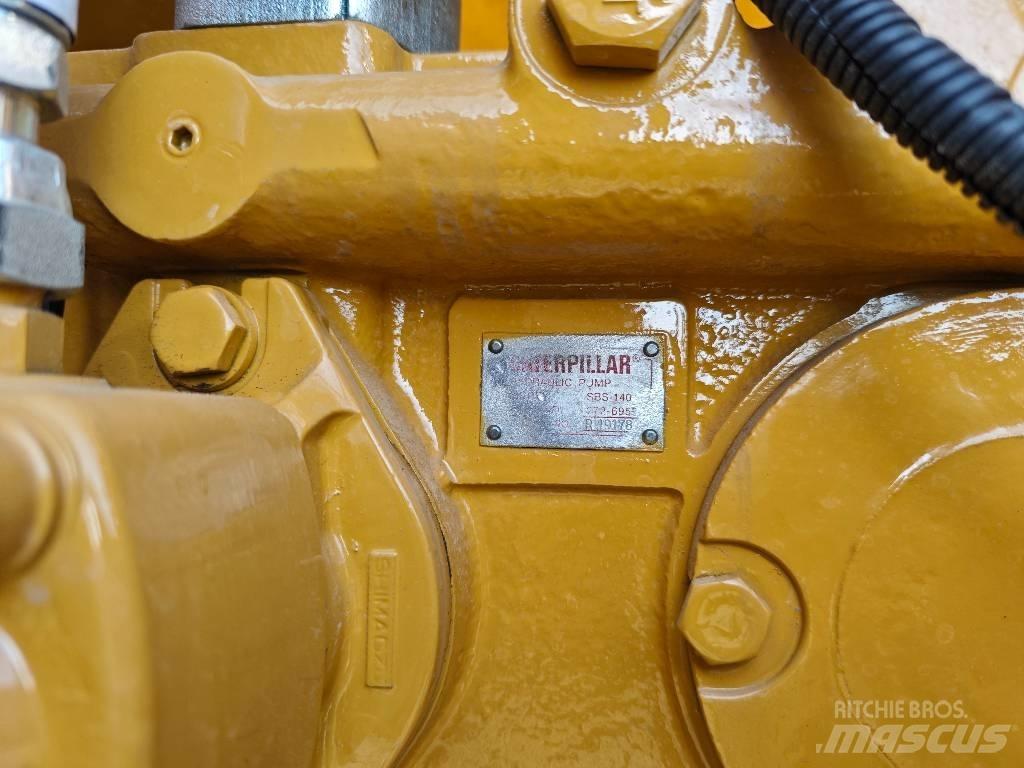 CAT 329 D Excavatoare pe șenile
