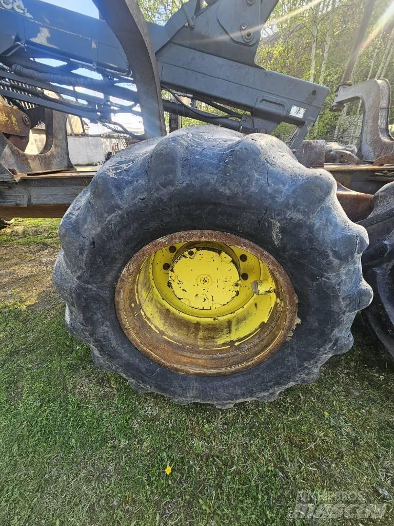 John Deere 1510 G Transportoare
