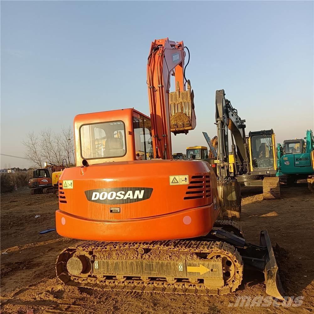 Doosan DH80G Excavatoare 7t - 12t