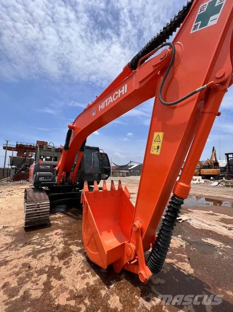Hitachi ZX 200-6 Excavatoare pe șenile
