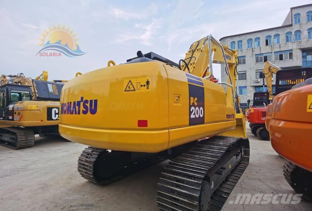 Komatsu PC 200-7 Excavatoare pe șenile
