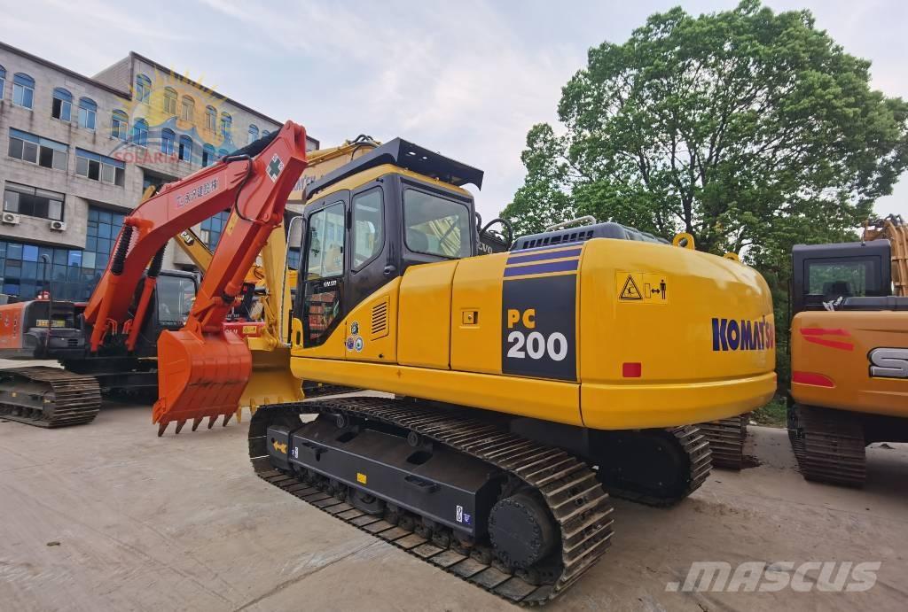 Komatsu PC 200-7 Excavatoare pe șenile
