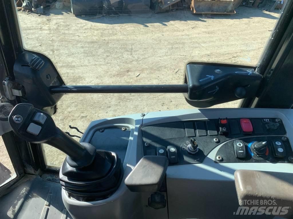 CAT 908H Incarcator pe pneuri