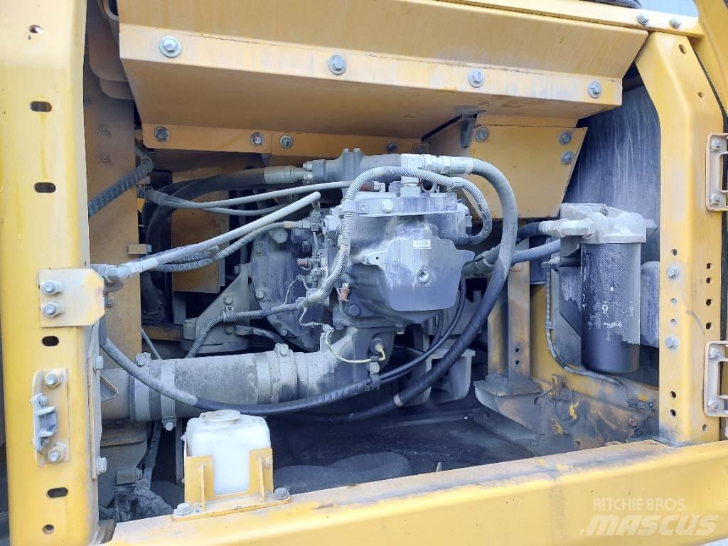 Komatsu PC360LC-11 Excavatoare pe șenile
