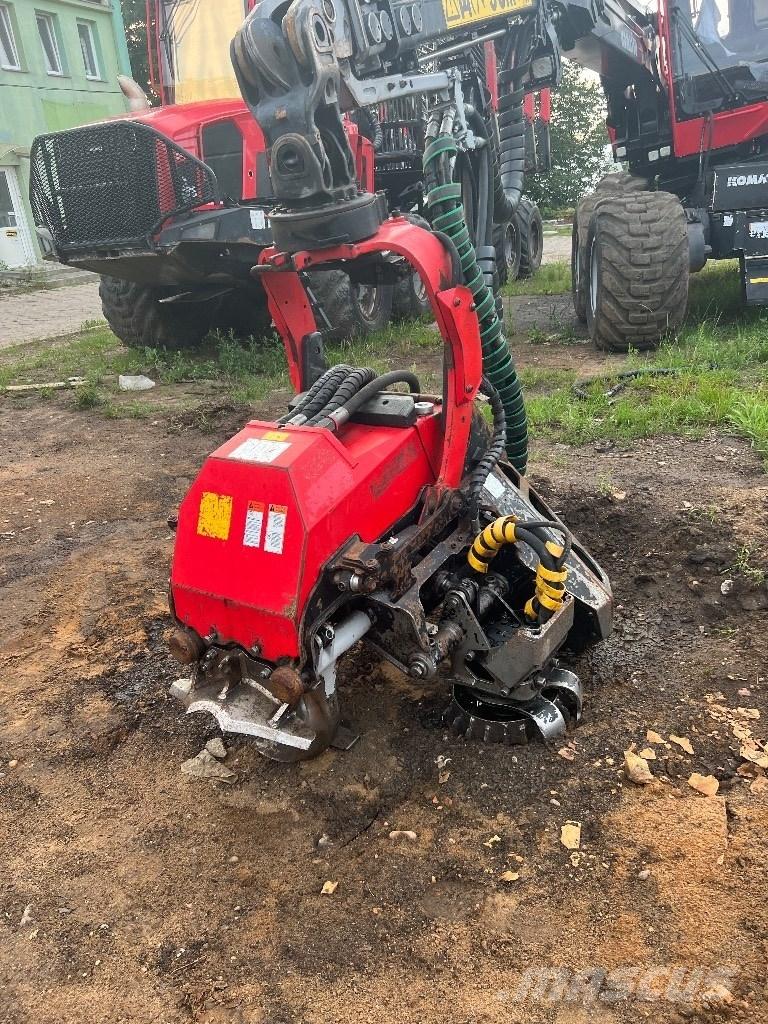 Komatsu 911 Combine forestiere
