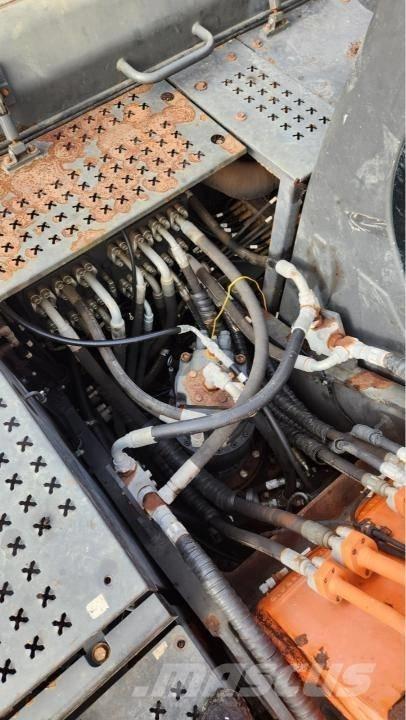 Doosan DX 210 W Excavatoare cu roti