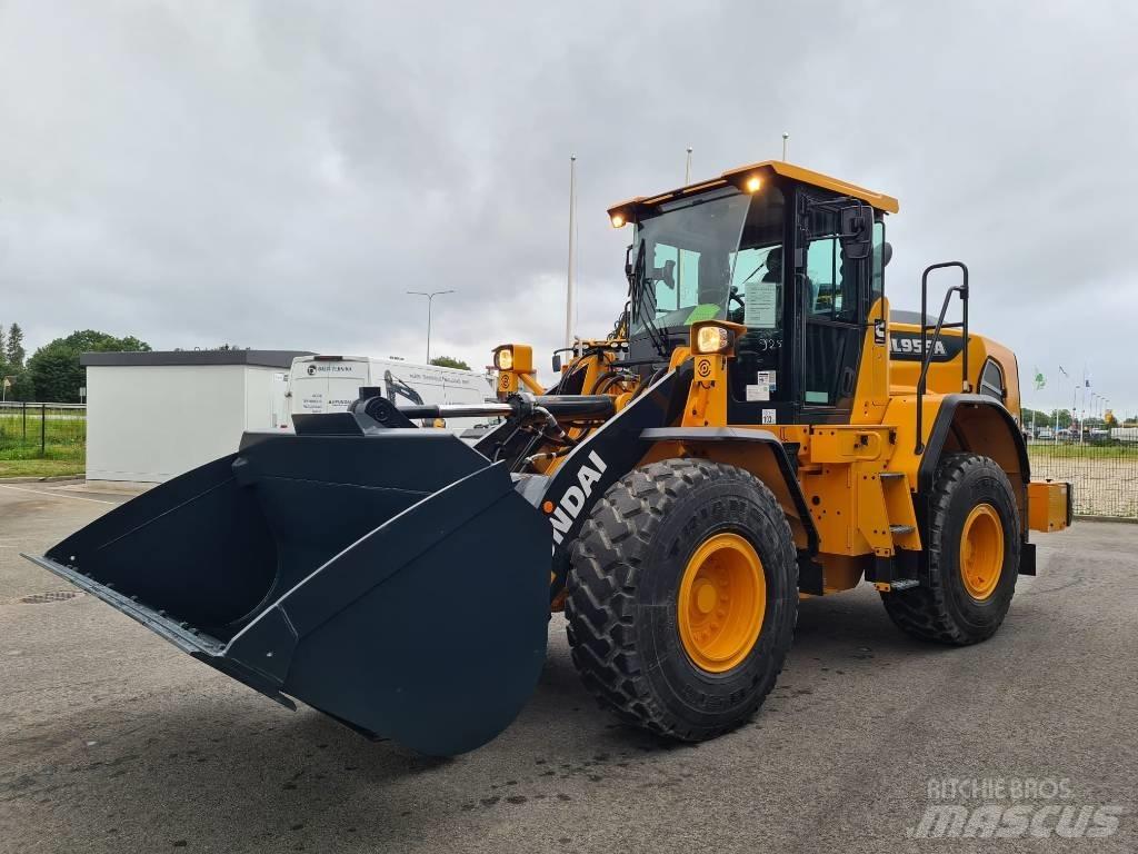 Hyundai HL955 A Incarcator pe pneuri