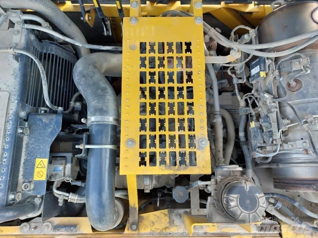 Komatsu HB365LC-3 Excavatoare pe șenile
