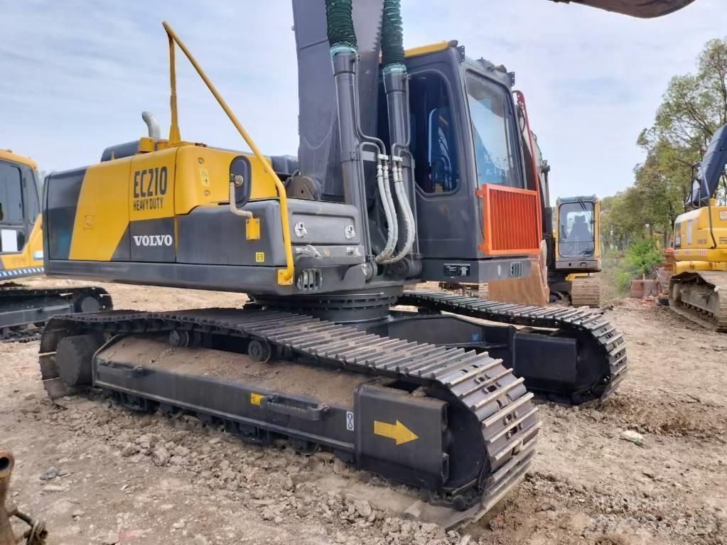 Volvo EC 210 Excavatoare pe șenile
