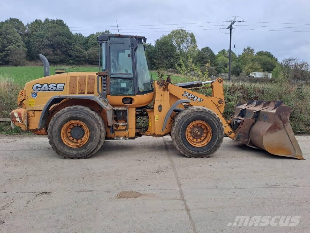 CASE 721 F Incarcator pe pneuri