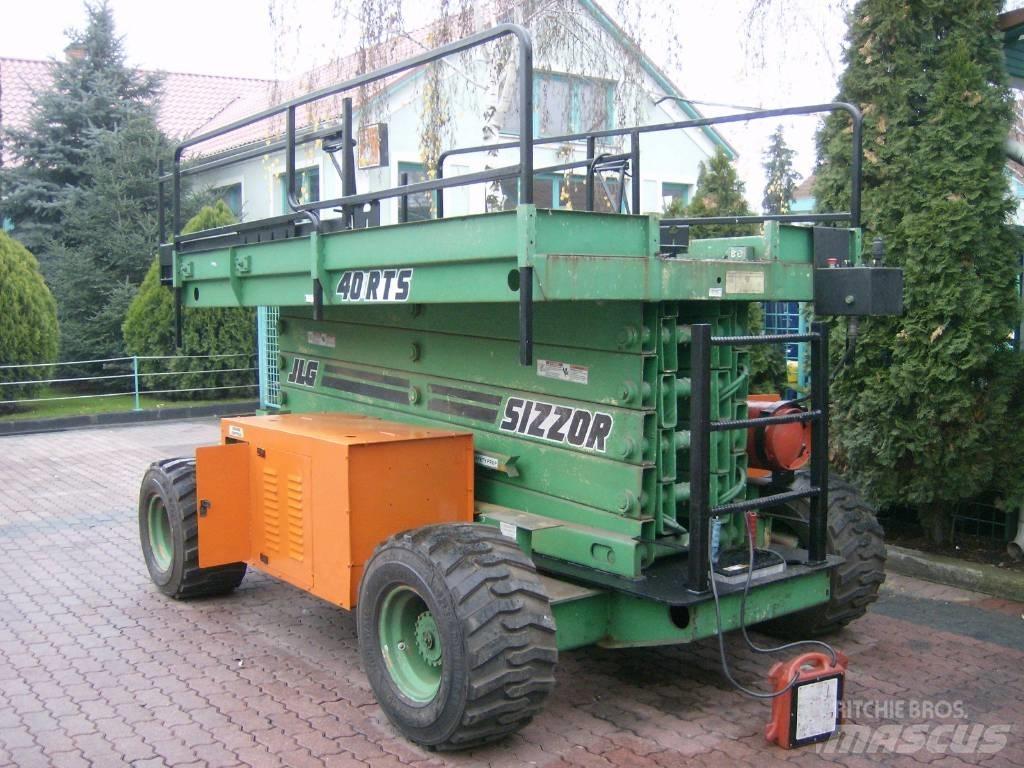 JLG 40RTS    V-1562 Ascensoare verticale catarg