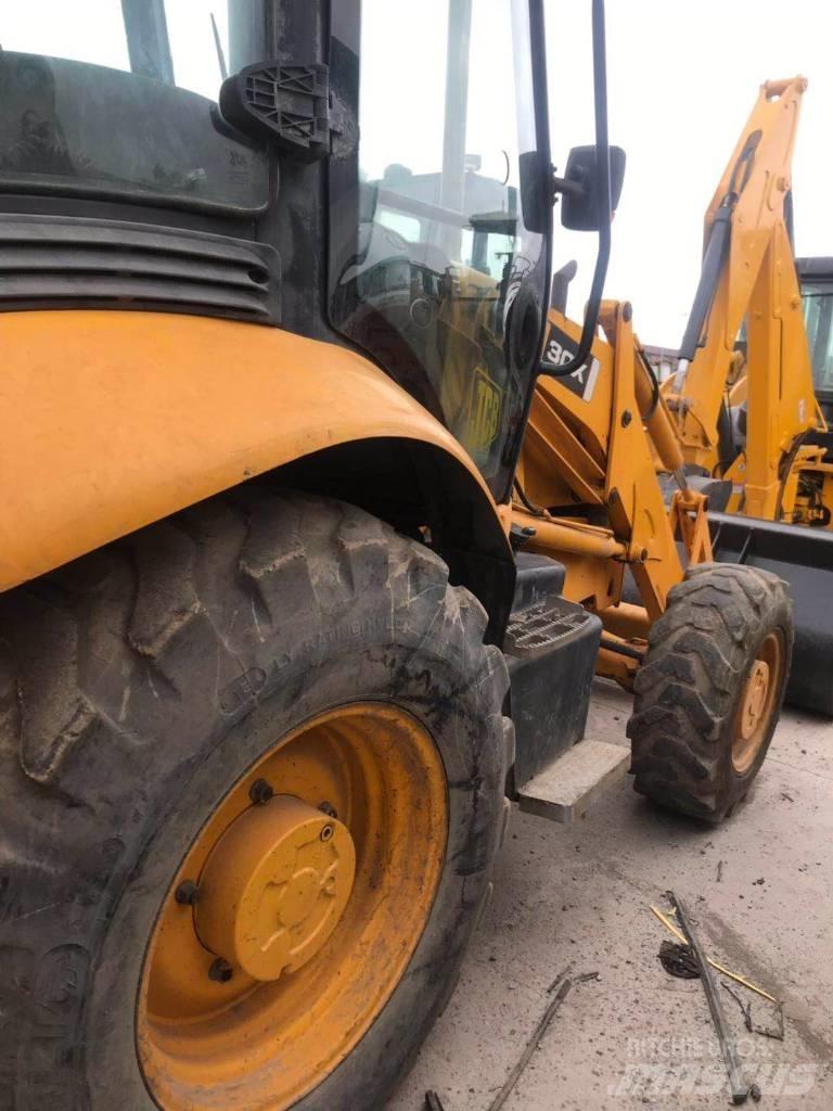JCB 3cx Buldoexcavatoare