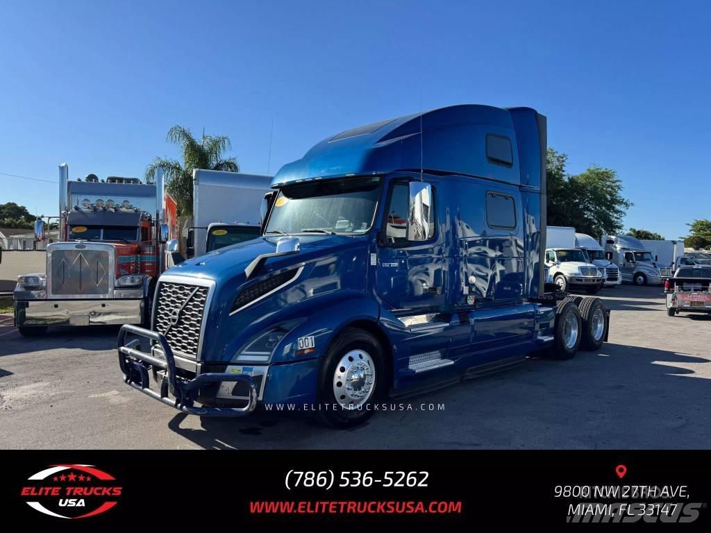 Volvo Commercial VNL Autotractoare