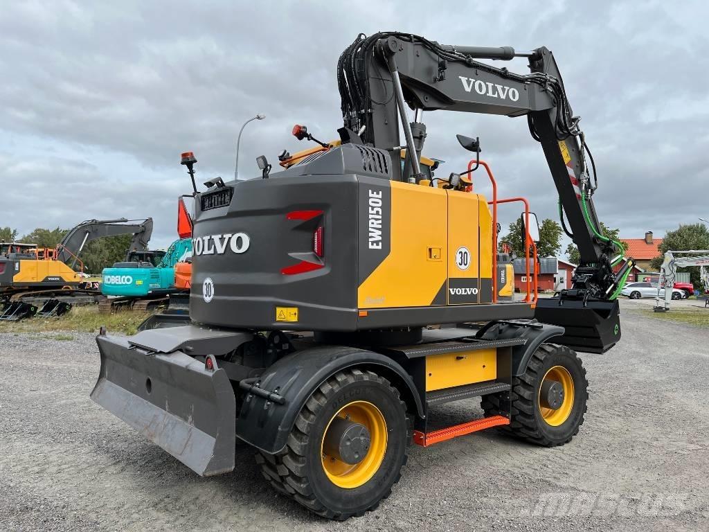 Volvo EWR 150 E Excavatoare cu roti