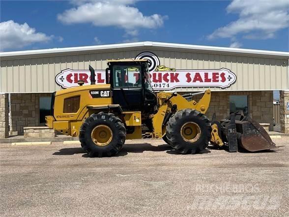 CAT 930M Incarcator pe pneuri