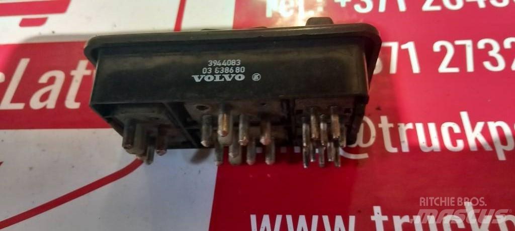Volvo FH 12.  3944083 Cabine si interior