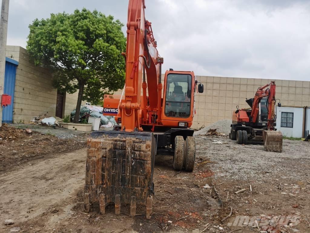 Doosan DH 150 W-7 Excavatoare cu roti