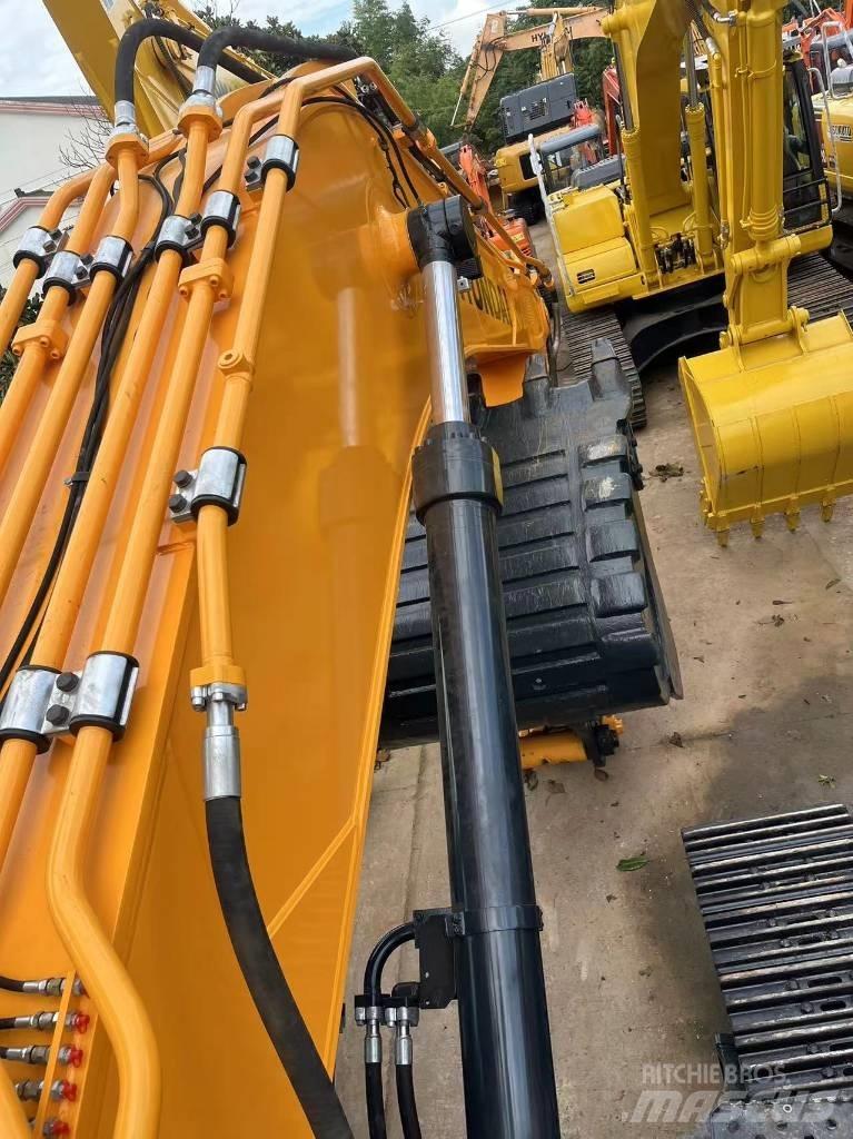 Hyundai R520L-9VS Excavatoare pe șenile
