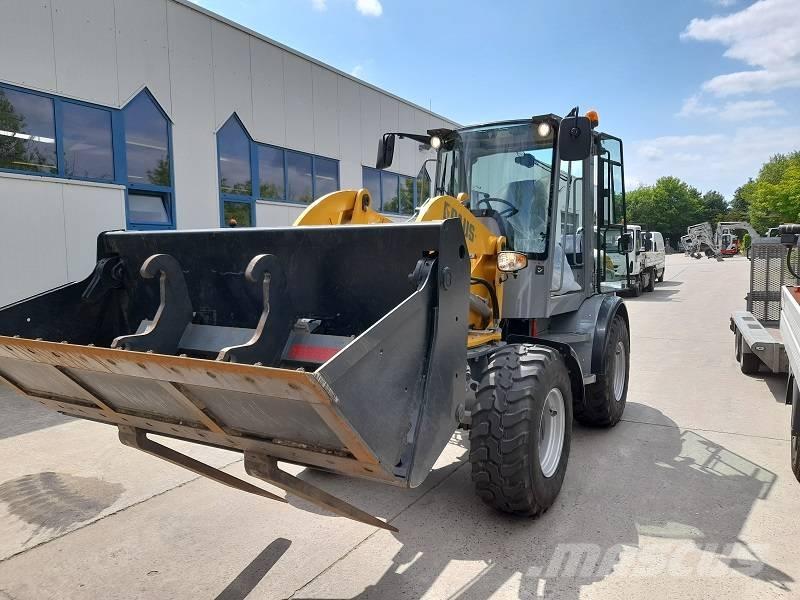 Paus SL 9075 Incarcator pe pneuri