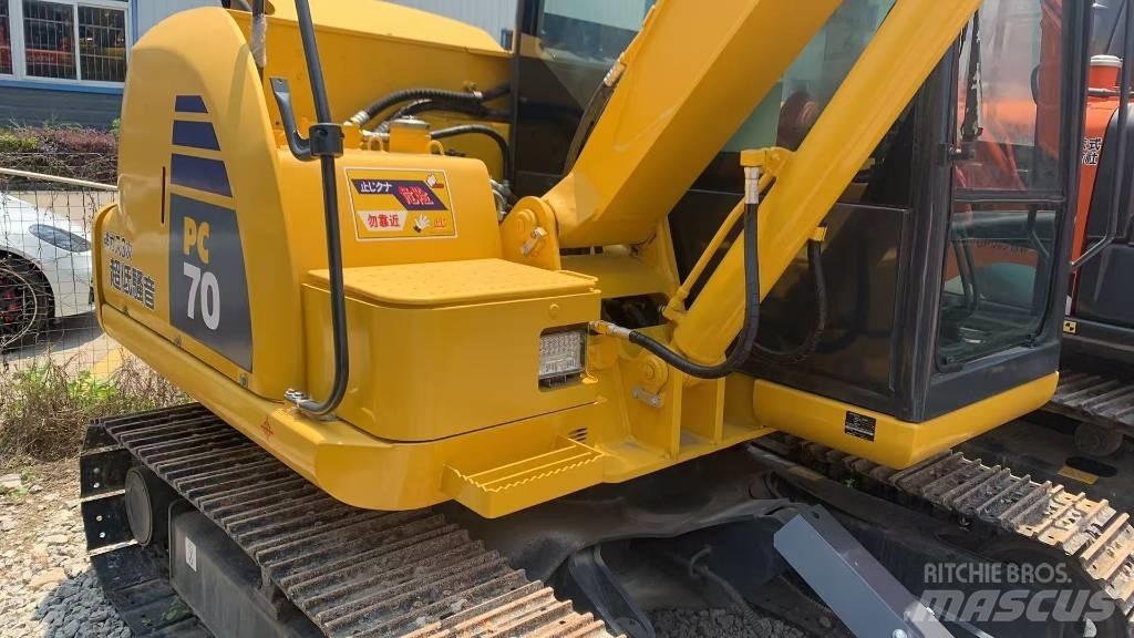 Komatsu PC 70-8 Excavatoare pe șenile
