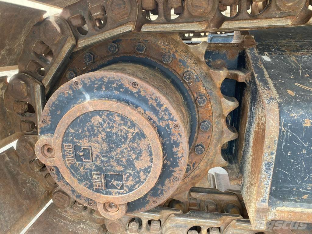 CAT 330 Excavatoare pe șenile
