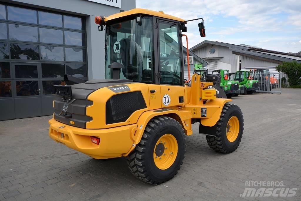 Volvo L30HS Incarcator pe pneuri