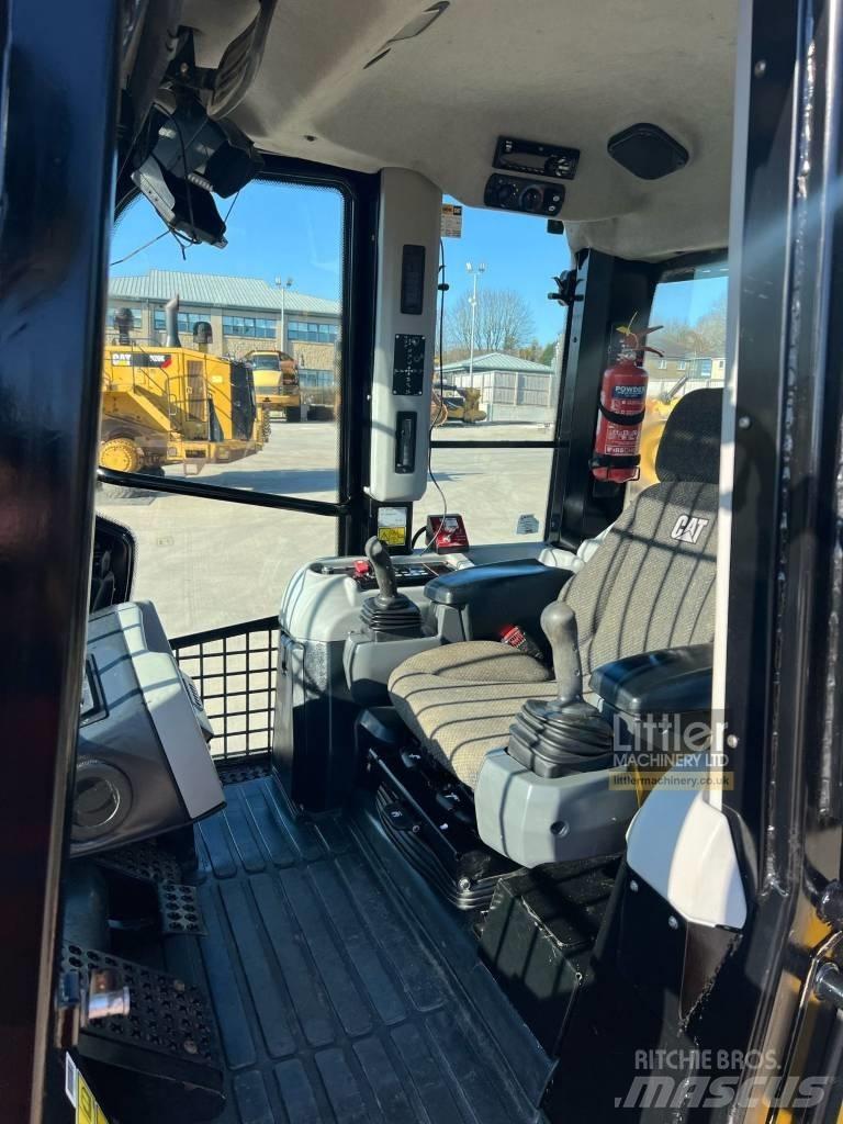 CAT 963K Încarcatoare cu excavator