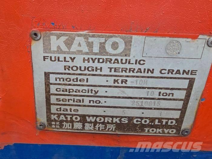 Kato MR100 Macara teren accidentat