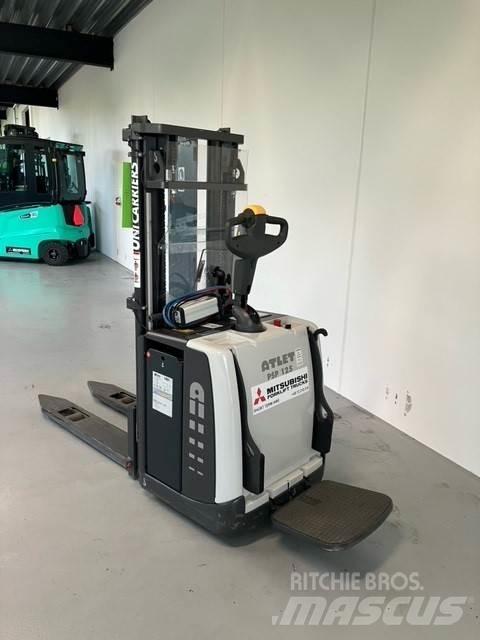 Atlet PSP125 Transpaleta cu platforma