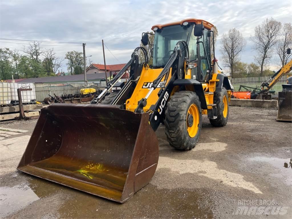 JCB 411 T4 Utilaje construcții - Altele