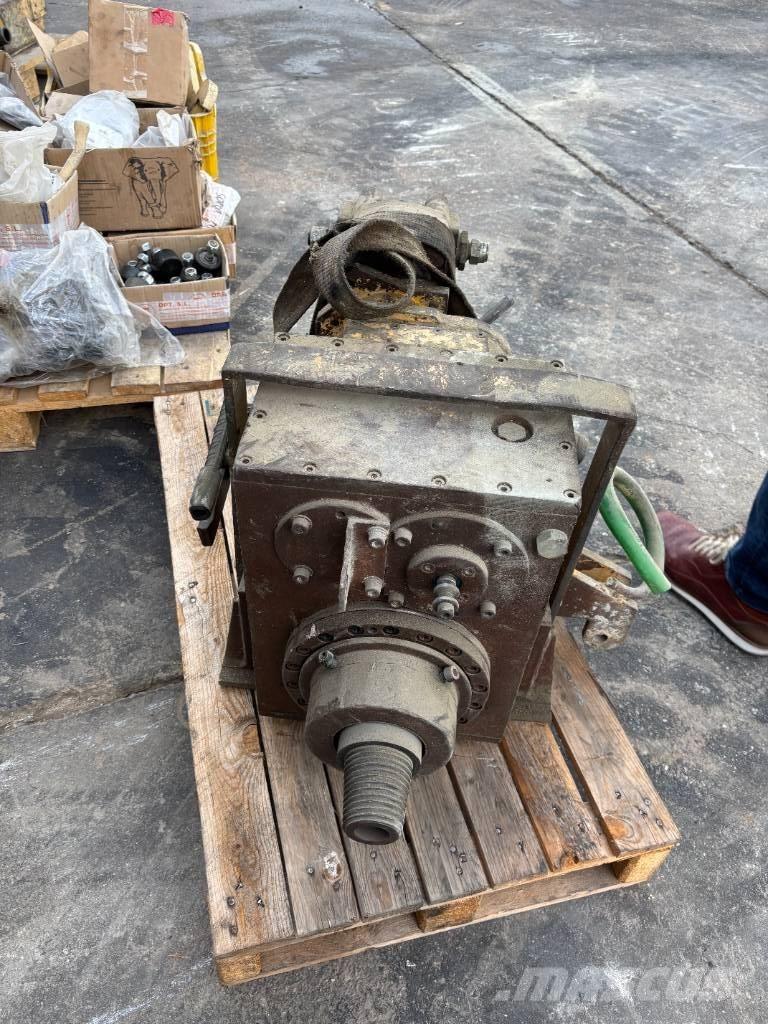 Casagrande C3 Echipamente de forare la suprafata