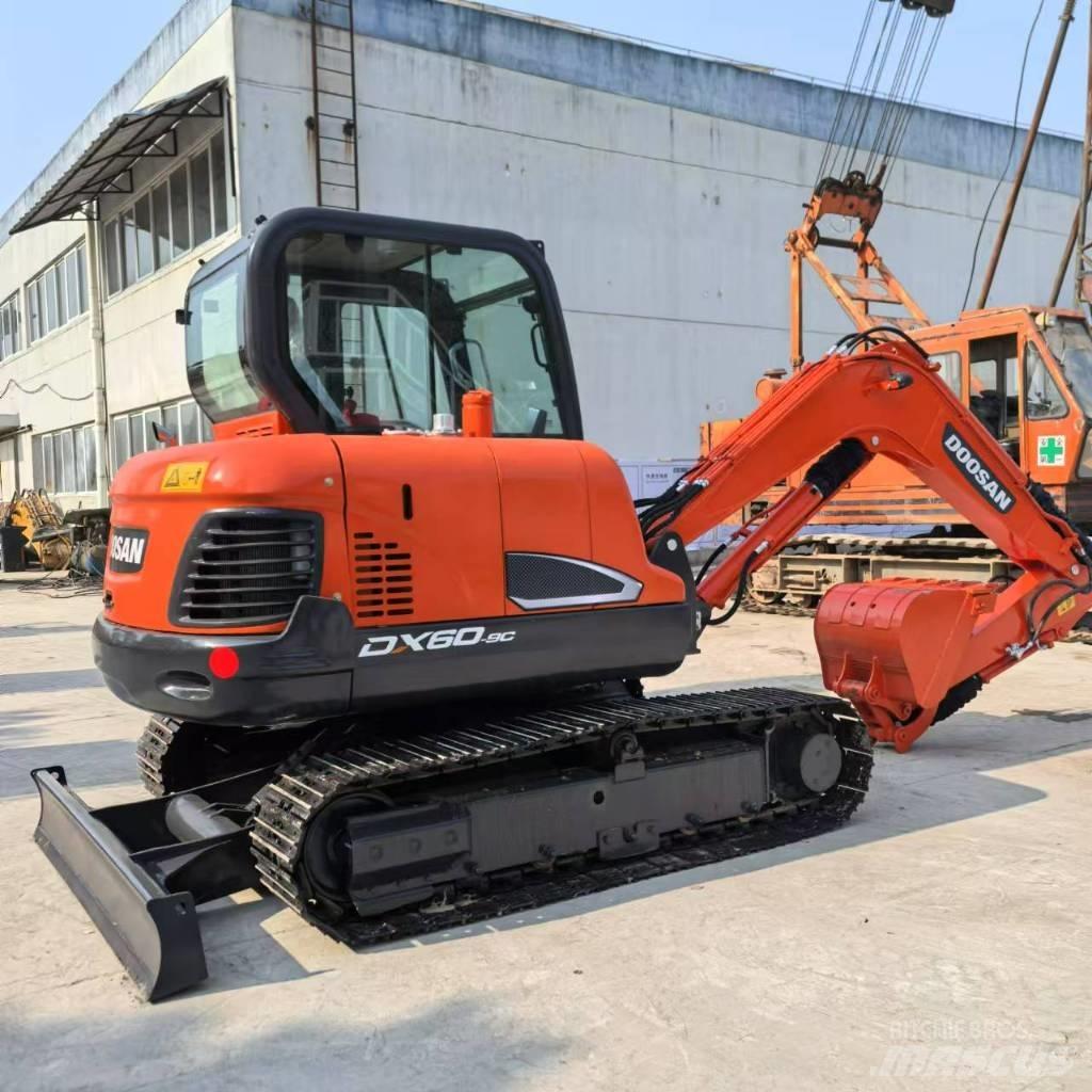 Doosan DX60-9C Mini excavatoare < 7t
